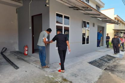 Kerja-kerja pemeriksaan bangunan tambahan 1